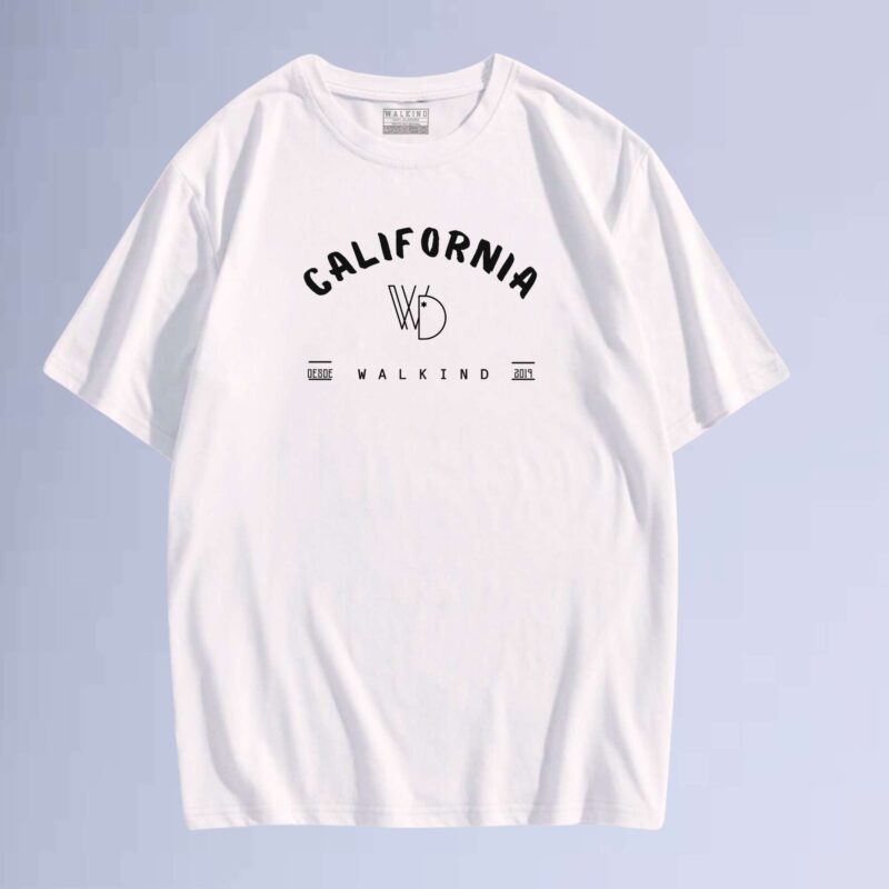 Branco — camiseta walkind california