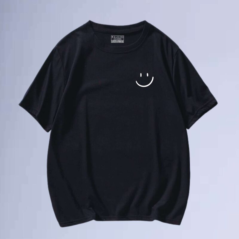 Preto — camiseta walkind left smile