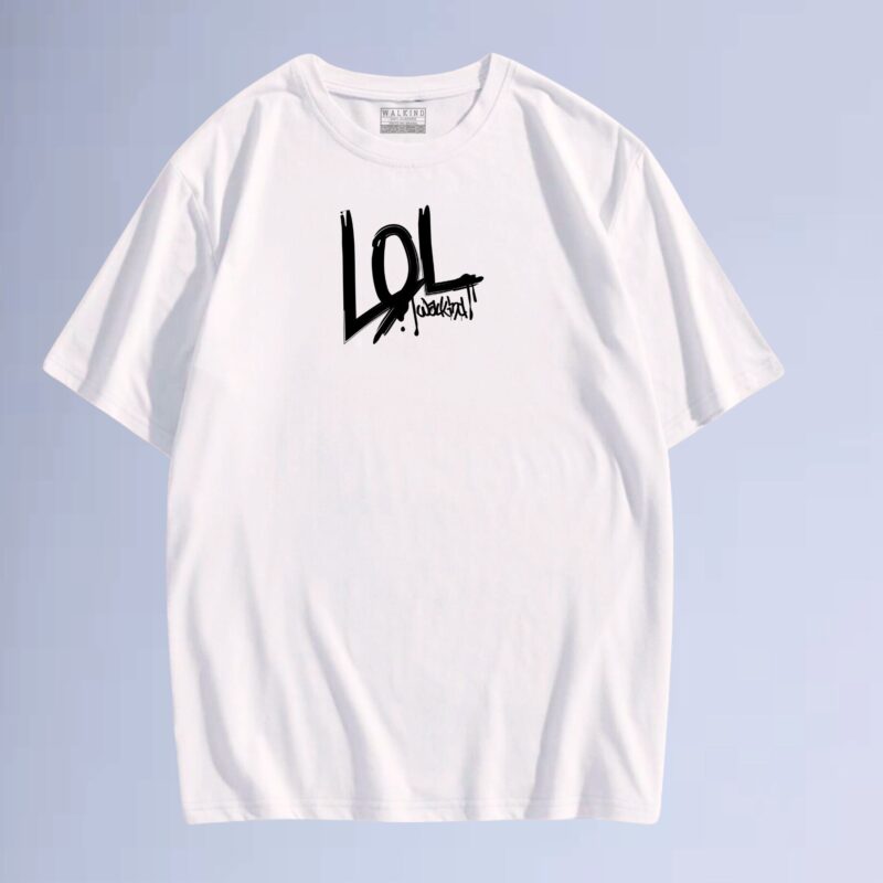 Branco — Camiseta walkind  rindo alto