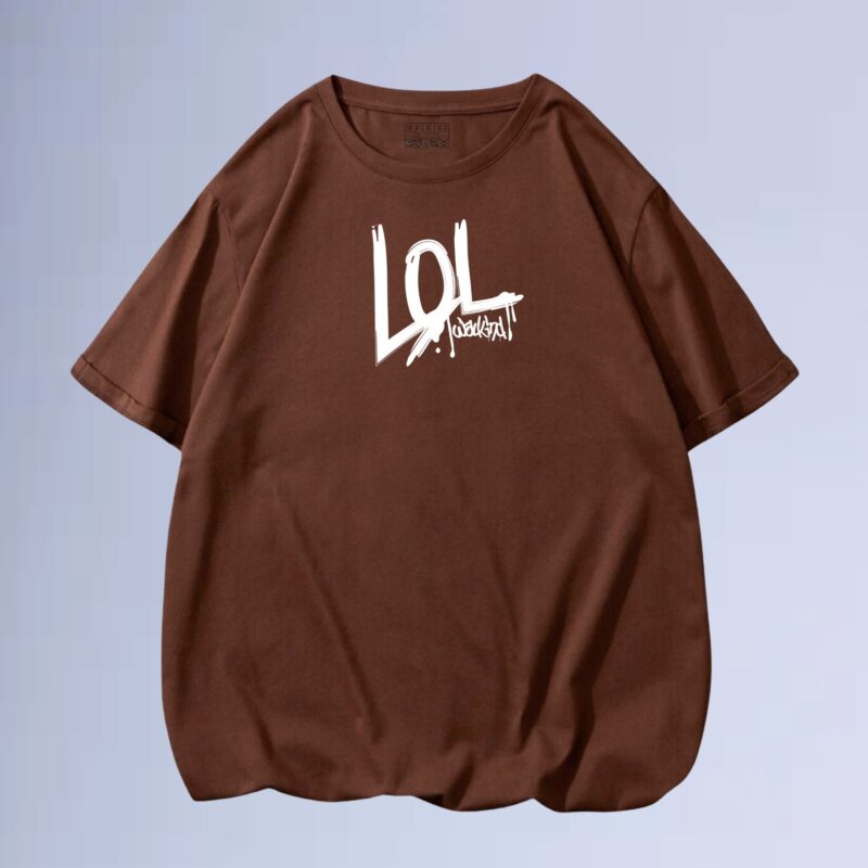 Marrom — Camiseta walkind  rindo alto