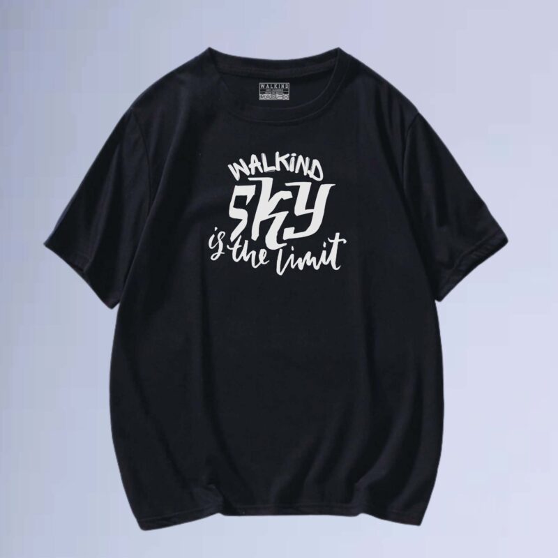 Preto — camiseta walkind sky
