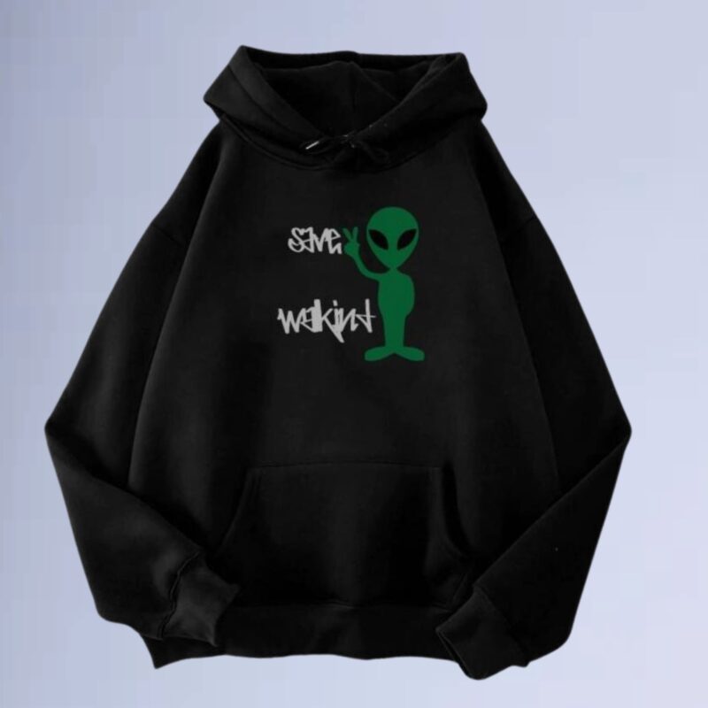 Preto — Moletom canguru walkind save alien street