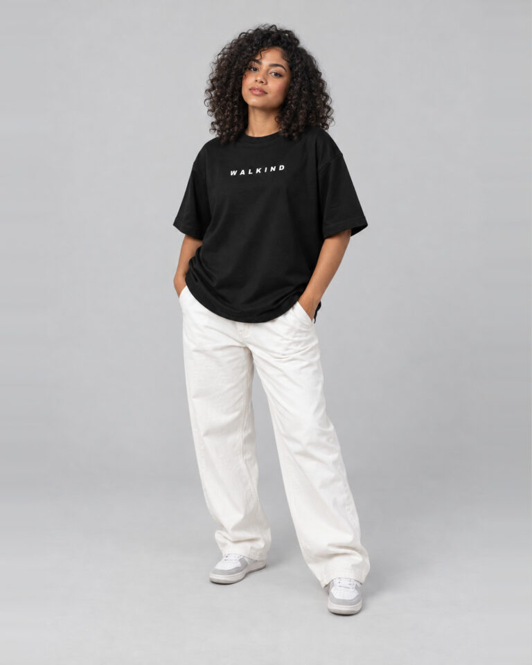 Camiseta oversized walkind logobox center