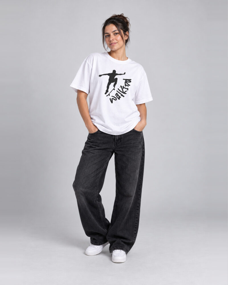 Branco — camiseta walkind skateboard